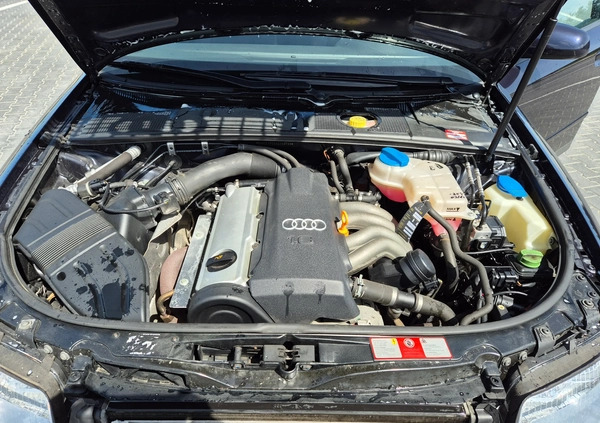Audi A4 cena 12400 przebieg: 184000, rok produkcji 2003 z Tuchola małe 106